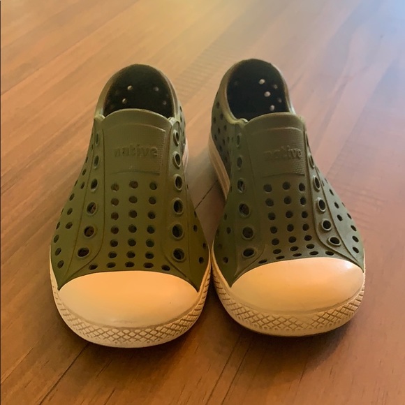 native shoes size c6